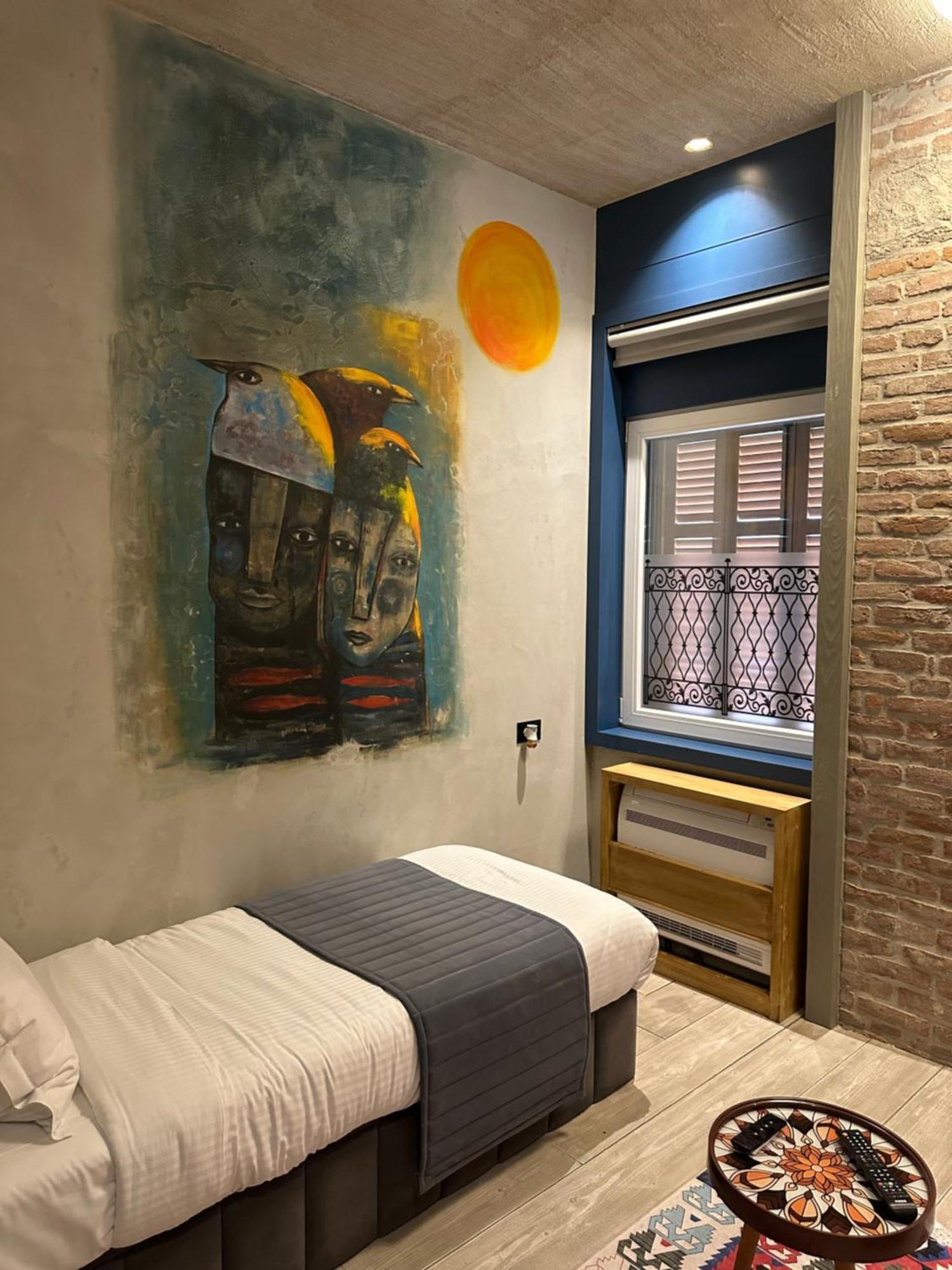 Meri Boutique Hotel Корча Экстерьер фото